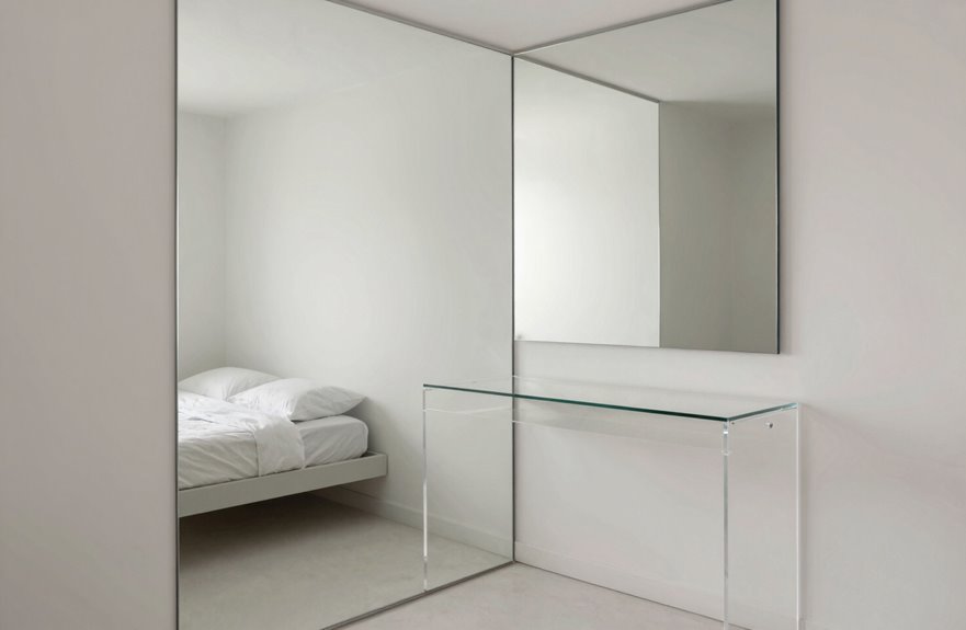 5 Space-Saving Bedroom Furniture Ideas for Small Rooms 6 mirror placement and light materials